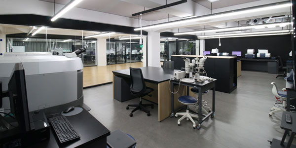 FT-IR,Raman　Room A,B